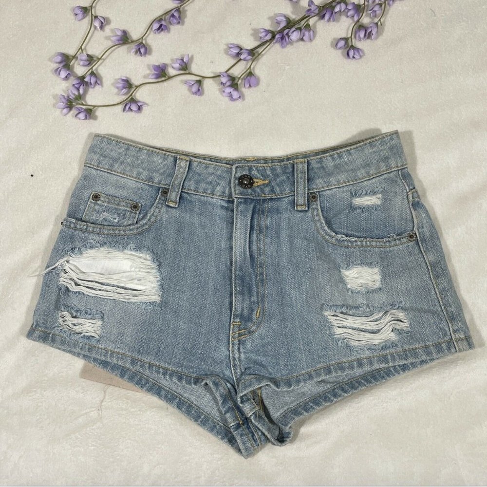 NWT $188 LF x Carmar Calla High Waisted Distressed Denim Shorts [ SZ 26 ] #3914‎